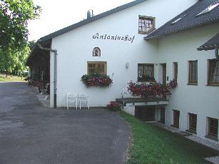 Urlaub auf dem Bauernhof in der Eifel auf dem Antoniushof in Hüttingen bei Lahr